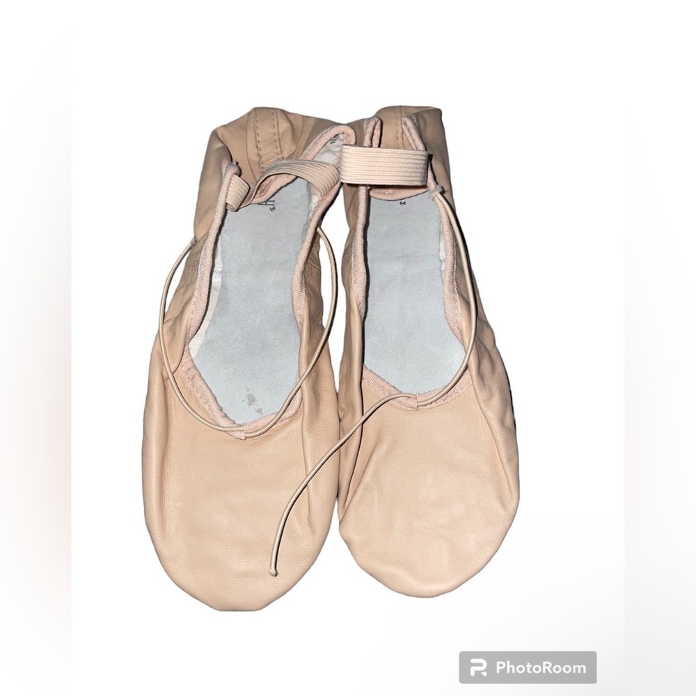 Bloch Dan soft pink leather ballet shoes